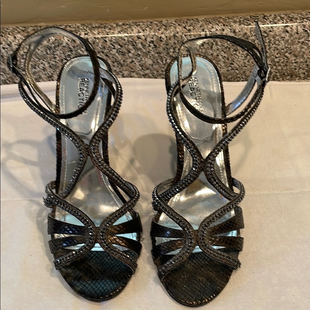 Kenneth Cole Reaction Black Strappy Heels